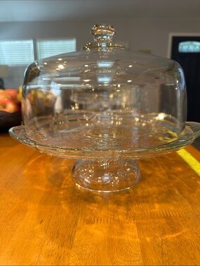 Vintage Anchor Hocking Clear Glass Cake Stand with Dome Cover - Elegant Serving.